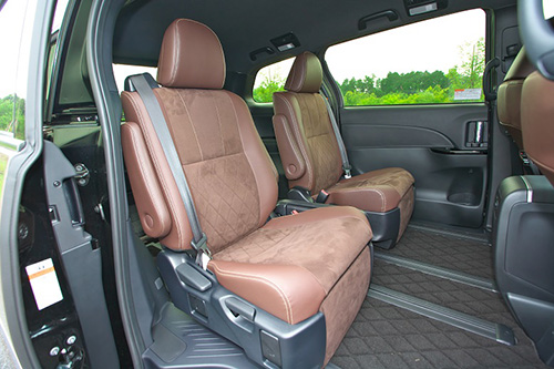 The seat upholstery is set with a smooth-to-the-touch Blanc Nove.