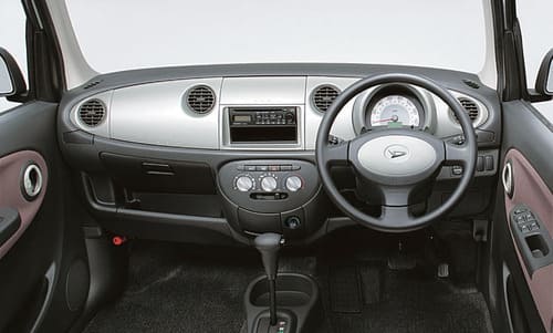 ダイハツ「ミラジーノ（2代目・2004〜2009年）」 レトロかわいい軽自動車の代表作2