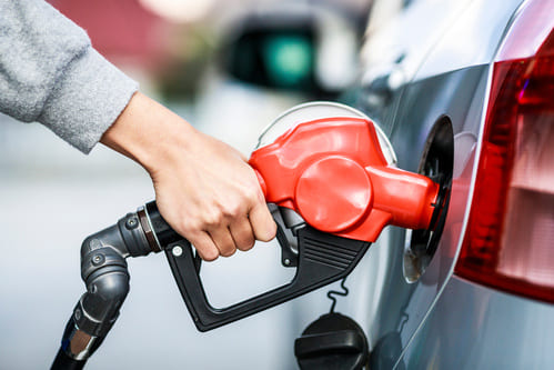 給油時にできるガソリン代の節約方法をイメージした画像
